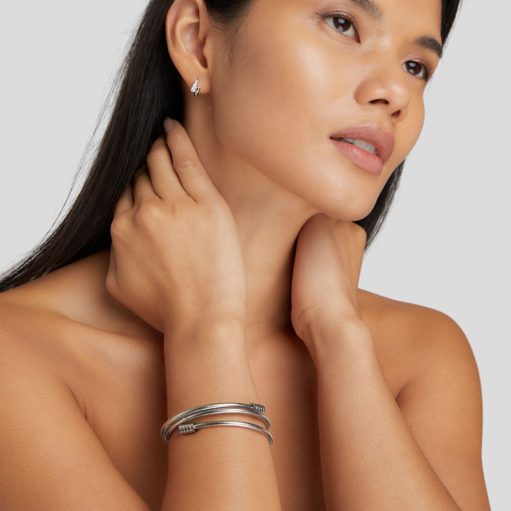 LORYN | Elegancka srebrna bransoletka pleciona na wyrafinowany wygląd